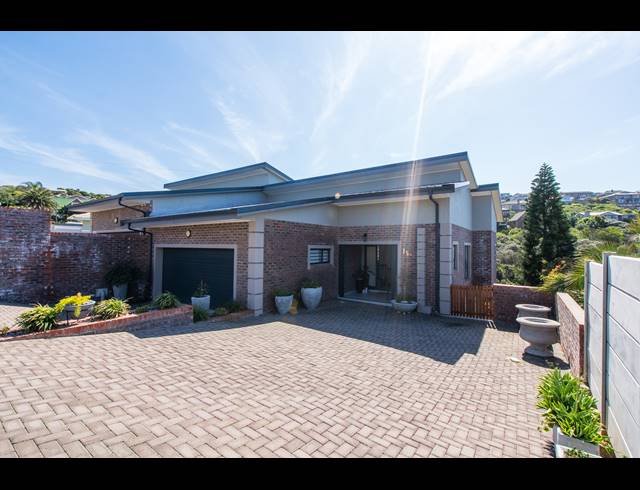 3 BEDROOM DUET FOR SALE IN DANA BAY